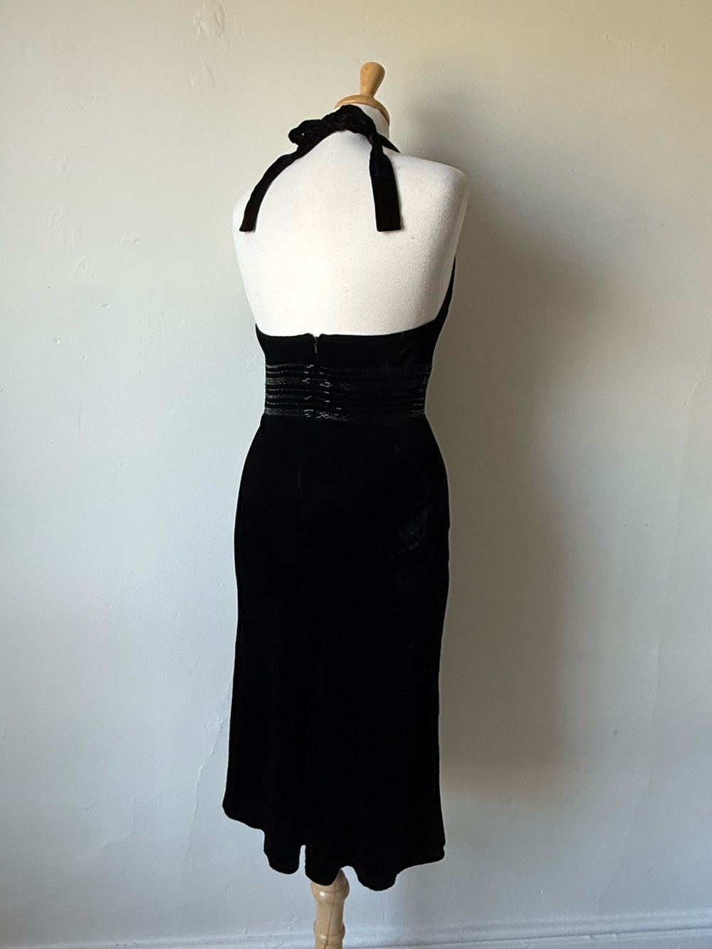 Silk Blend Beaded Jones New York Velvet Halter Cocktail Dress Size 6 - Picture 4 of 8